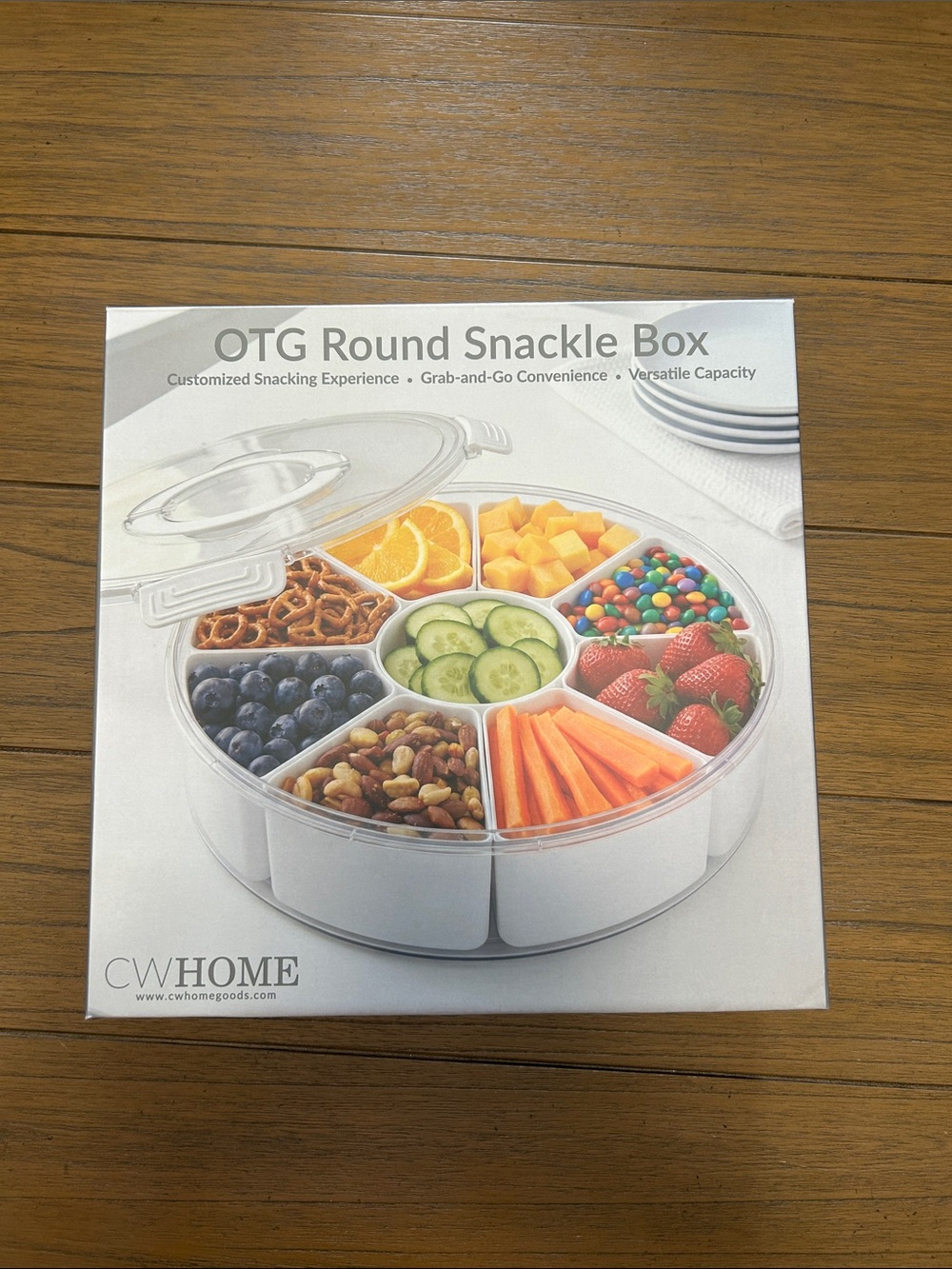 CW Home Large White Round Snack Container with Clear Lid